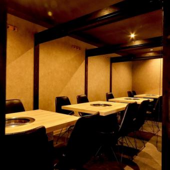 【貸切承っております◎20様～ご利用可能です】当店では店舗全体での貸切も承っており、20名様～団体様に対応しております。歓送迎会や会社の打ち上げ、同窓会など、大人数でのお集まりに最適です。プライベート感を重視したいシーンでも、周囲に気を使うことなく思い思いのひとときをお過ごしいただけます。