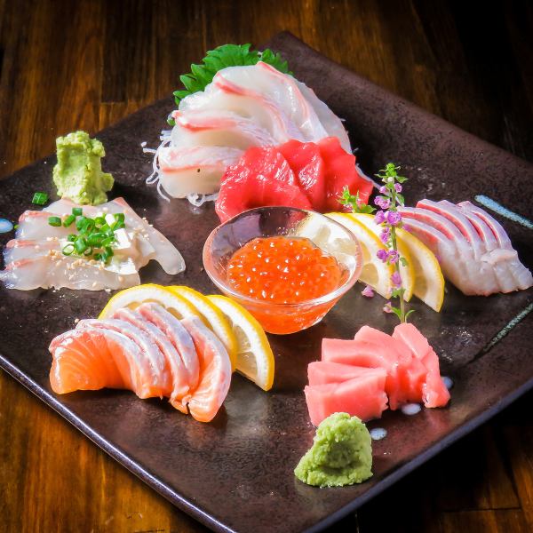 [We pride ourselves on our freshness] Assorted fresh fish sashimi for two