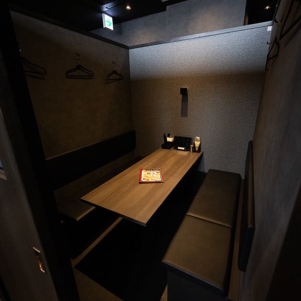 大人数でも大丈夫なテーブル席を多数ご用意!宴会や女子会、会社の飲み会にご好評いただいております!最適なコースも多数ご用意しておりますのでご利用のお客様はご予約をオススメ致します♪