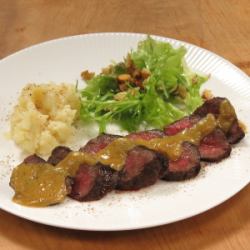 牛ランプステーキ 洋風オニオンソース 150g