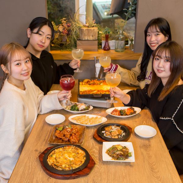 ◆完全個室◆６～８名用◆女子会！誕生日！記念日！お子様連れ！掘りごたつタイプのお席で大好評！プライベート空間が満喫できる予約必須の個室です。個室は1組限定なので早めのご予約を♪誕生日、記念日をお祝いできるセンイルプレートも新登場！