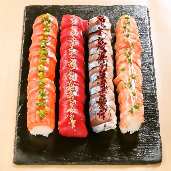 目を奪う迫力、心満たす一本。特製・長い押寿司♪