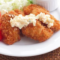 Fried oysters with tartar sauce