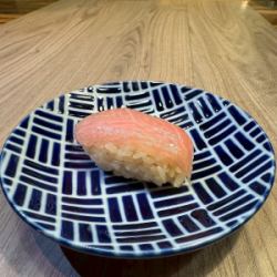 Medium fatty tuna (1 piece)