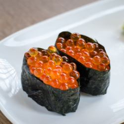 Salmon roe (1 piece)