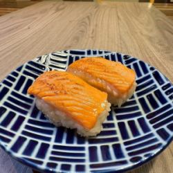 Grilled Engawa (1 piece) / Grilled Salmon (1 piece)