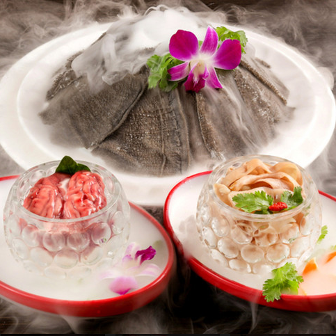 A hot pot specialty restaurant where you can enjoy authentic flavors!