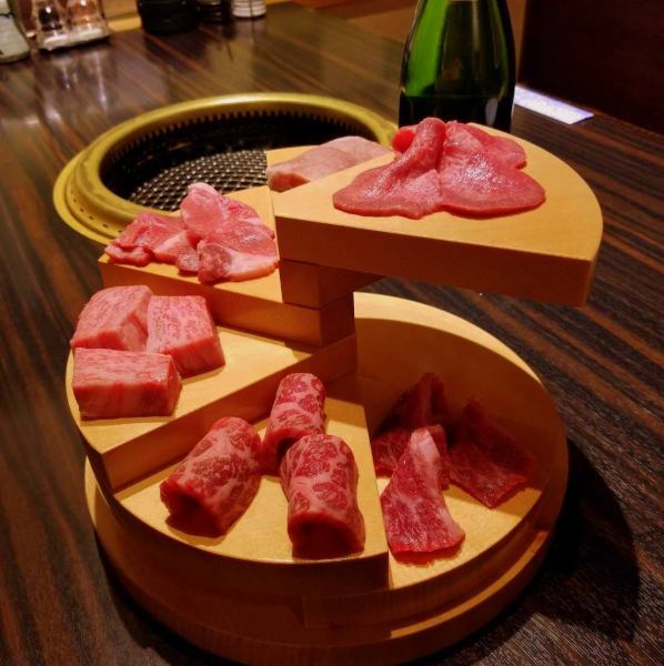 A limited-edition course for girls-only gatherings from a popular yakiniku restaurant incomplete! We offer dishes that look great on social media, such as tiered portions of meat!