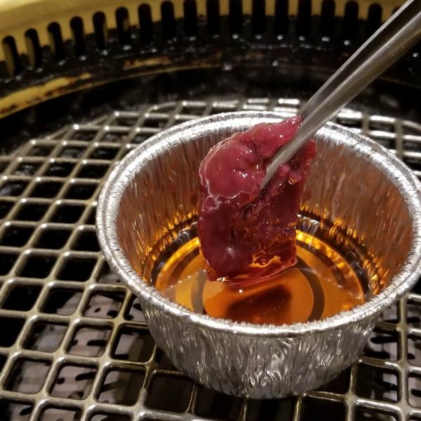 High repeat rate! The harmony of hot sesame oil and liver that goes well with each other is unbearable!