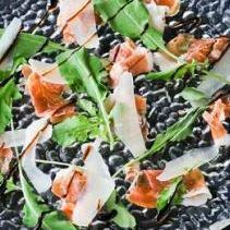 Prosciutto and arugula salad