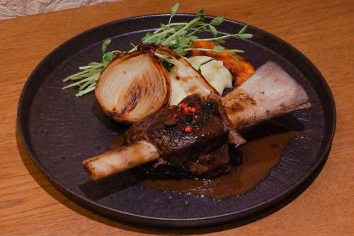 宗像牛のショートリブグリル　～トリュフソースがけ～
