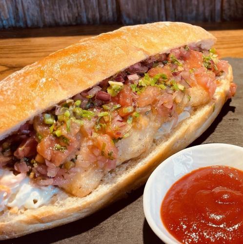 鯛のトマトサルササンド
