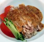 【おすすめ】バンバンジー(蒸し鶏の自家製ゴマダレがけ)