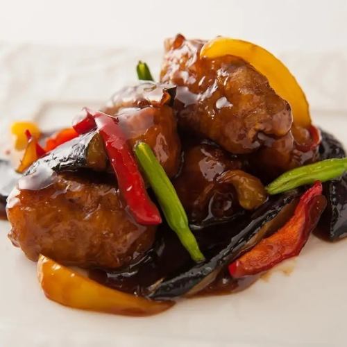 大和ポークの黒酢のミルフィーユ酢豚！山芋に豚肉を巻いて甘酢あんで