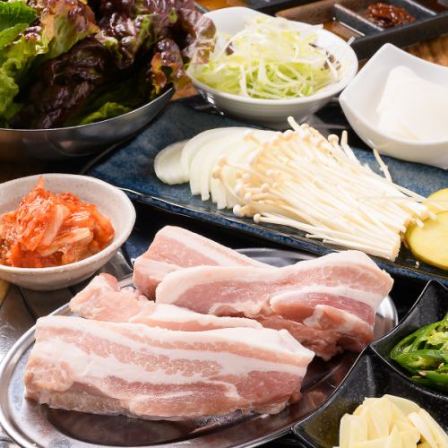 [Standard] Samgyeopsal (1 portion) 1,810 yen (tax included)