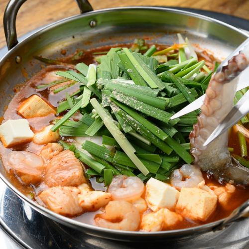 Very popular!Nakkopse with seafood and offal♪