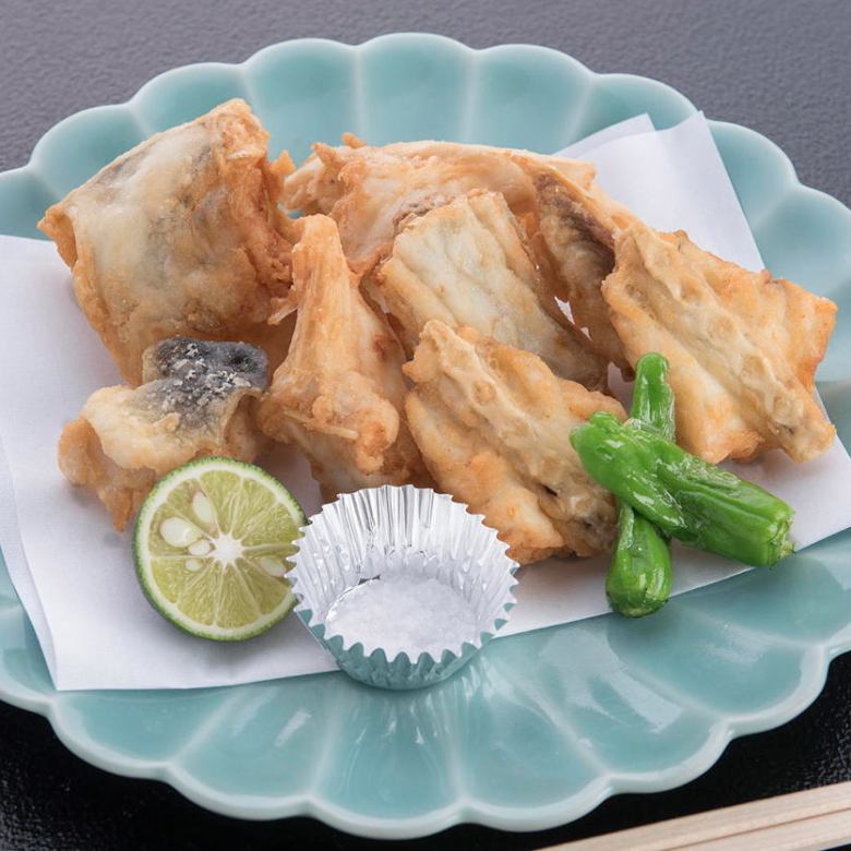 Deep-fried domestic Shimonoseki tiger blowfish No reservation required Feel free to buy 4 pieces at a great price.
