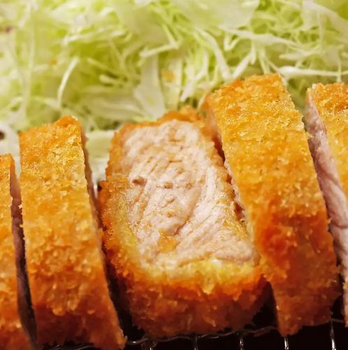 [Third generation creation] [Delicious] Chicken loin bonchi cutlet set meal (cutlet weight 220g)