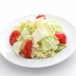 キャベツとトマトのサラダ