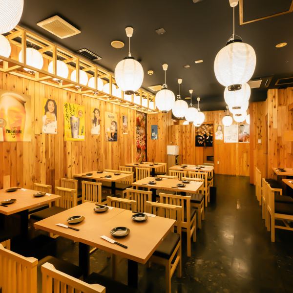 [Perfect for dining while sightseeing in Asakusa] Within walking distance of Sensoji Temple.A Japanese restaurant that you can stop by in between sightseeing.You can enjoy exquisite dishes that are carefully made to go well with alcohol, such as Hakata motsu stew and vegetable skewers, in a relaxing atmosphere with all private seats.Authentic Japanese dining in private rooms near Asakusa's landmarks.