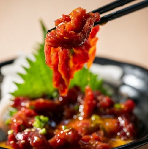 馬刺しユッケ / Horse Meat Yukhoe with Egg Yolk