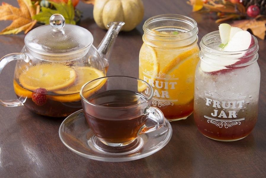 秋冬限定おすすめ“FRUIT TEA”☆オレンジベリーなど見た目もかわいくてほっこりなドリンクをご用意!