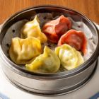 3 types of steamed dumplings (2 of each) / 3 types of boiled dumplings (2 of each)
