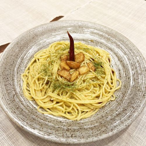 ゴロゴロにんにくのペペロンチーノ