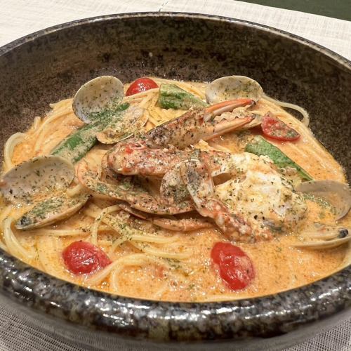 渡り蟹のビスクスープパスタ