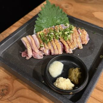 Grilled local chicken sashimi