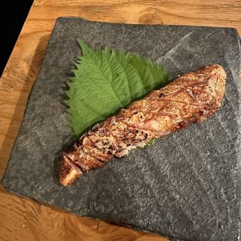 Broiled marinated cod roe