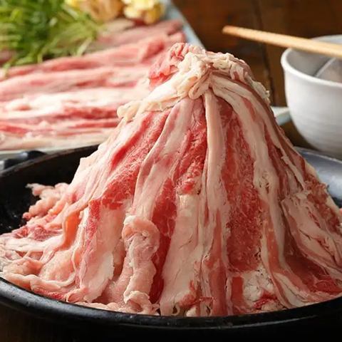 季節を問わず美味しくいただける自慢のお鍋もございます！