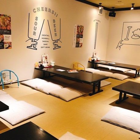 [There is a parlor seat] We have a parlor seat that can be used by 8 to 30 people.Not only for banquets but also for families with children ♪ Lunch time is ideal for moms and girls' parties.Please enjoy a calm space ◎