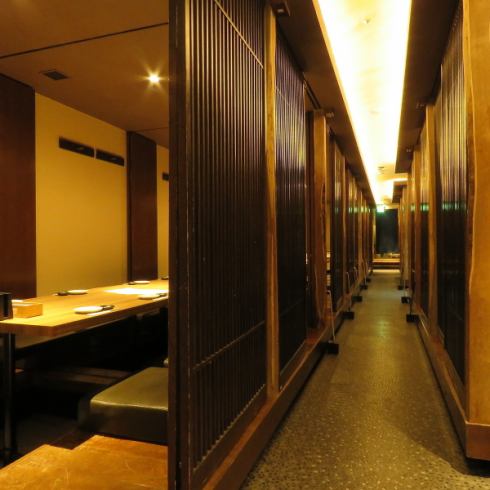 Enjoy exquisite dishes that make the most of seafood and seasonal ingredients in a high-quality hideaway filled with Japanese charm.