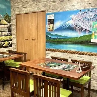 If you want to have a great time with your important friends, we recommend renting out the entire restaurant! We can accommodate up to 60 people seated, making it perfect for farewell and welcome parties, year-end and New Year's parties, and other events where large groups gather.Make reservations fast!