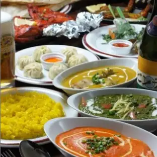 【忘新年会】選べるカレー・ナン各2種とチキンティッカ等！2名様に最適な5000円(税込)得々セット