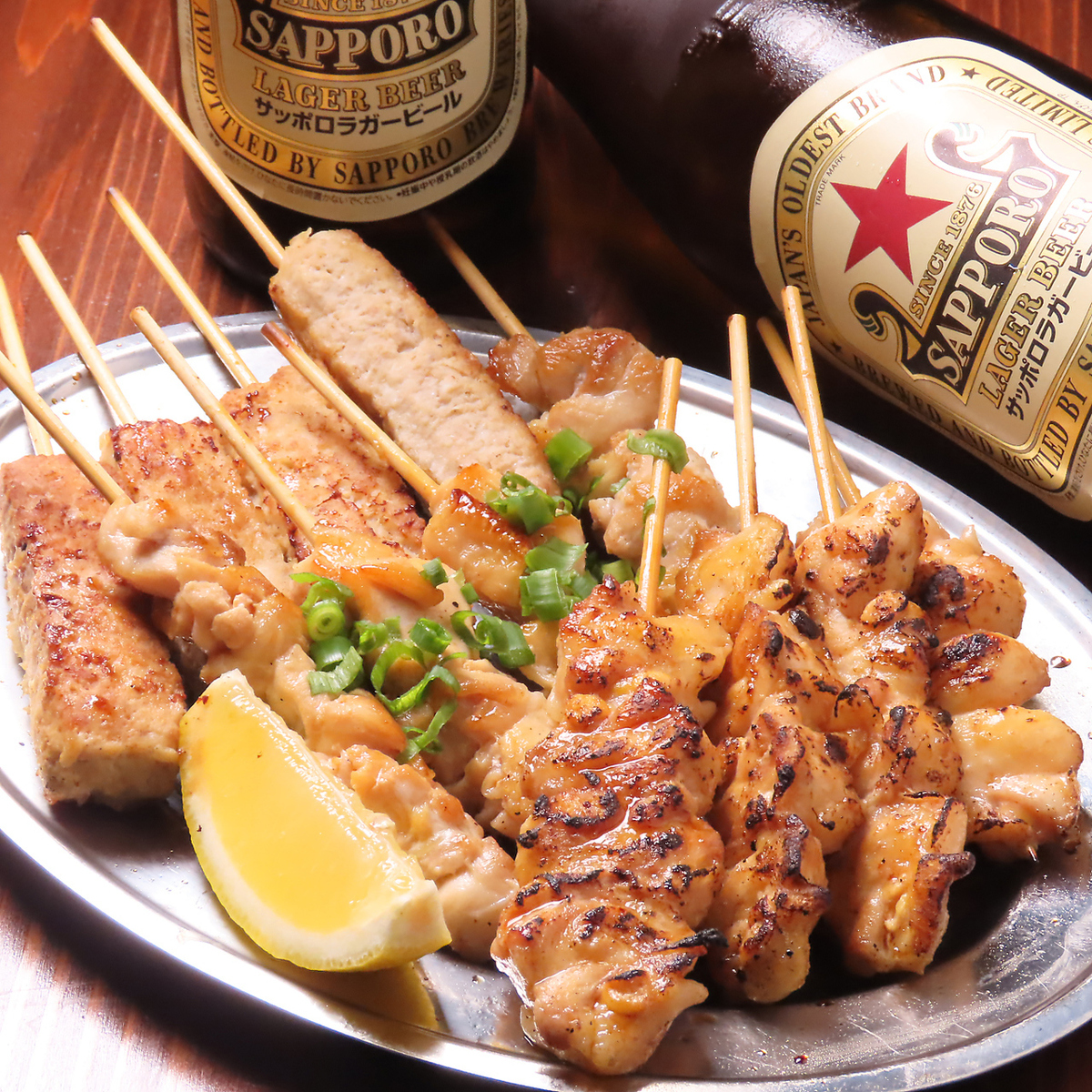 焼鳥からローストビーフなどさまざまな料理楽しめます♪