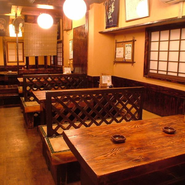 昔懐かしい空間は、世代を超えてどなたでも落ち着いて過ごせるはず。ご家族、ご友人、お仕事仲間・・・等、大切な方々との思い出づくりには、ぜひ当店をご利用ください！