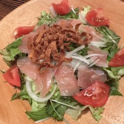 シャモ生ハムサラダ