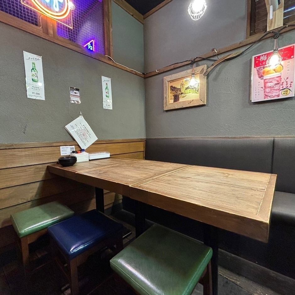 편안한 일본식 모던 개인실 공간 천천히 식사를 즐기세요 ♪