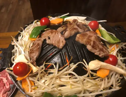 厳選ラム肉を堪能！気軽に楽しめる本格ジンギスカン