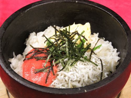 Meita butter and shirasu stone-grilled rice