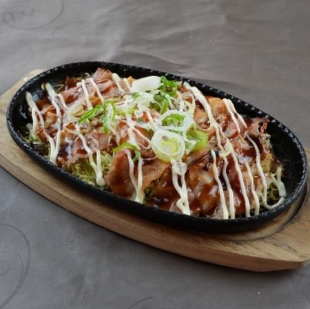 【名物】キャベツたっぷり豚ちゃん焼き