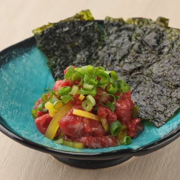 落ち着いた雰囲気の店内は、夜の接待やデート、記念日といった大切なひとときにも最適です◎美味しい料理とお酒で、特別な夜を演出いたします。