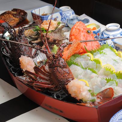 伊勢えび入り船造り