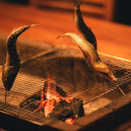 愛知県産 鮎/鮭ハラスいくらがけ