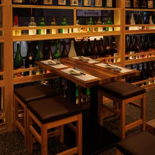 広々テーブルをご用意!柔らかな照明灯る優美な空間が特別なご宴会を演出します♪旬の味覚愉しむ本格料理と銘酒で贅沢なご宴会をお楽しみ下さい