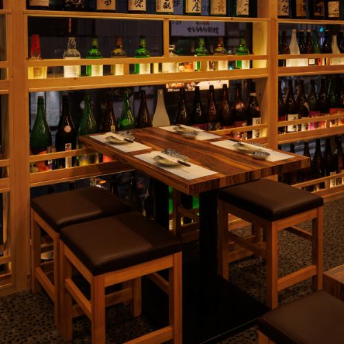 広々テーブルをご用意!柔らかな照明灯る優美な空間が特別なご宴会を演出します♪旬の味覚愉しむ本格料理と銘酒で贅沢なご宴会をお楽しみ下さい