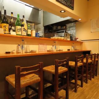 カウンター席は5名様迄ご案内が出来ます。