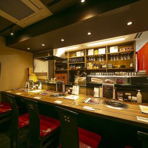 [Hiiragi no Ma, counter, 1 to 6 people, wide chairs where you can relax on a large table.At the counter seats where you can enjoy teppanyaki right in front of you, you can enjoy the feeling of cooking meat.This seat can also be used as a complete private room with a door for 4 people or more.